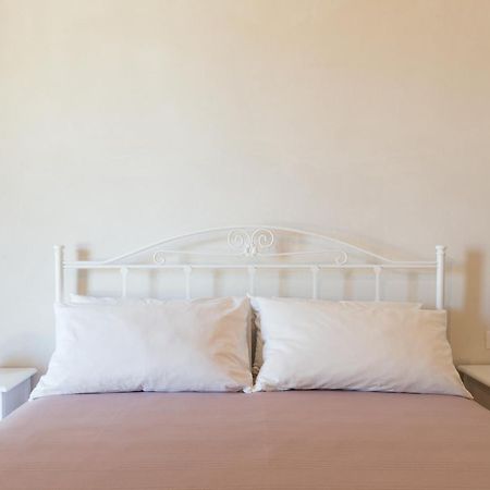 Tenuta Traghetto Остуни Экстерьер фото