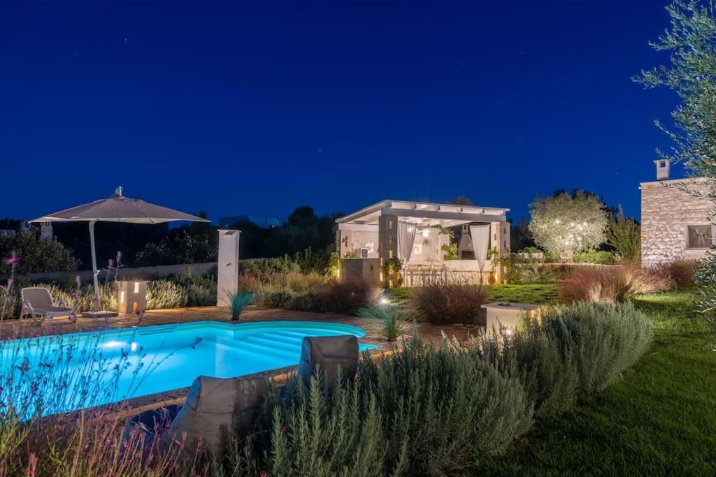 Tenuta Traghetto Остуни Экстерьер фото