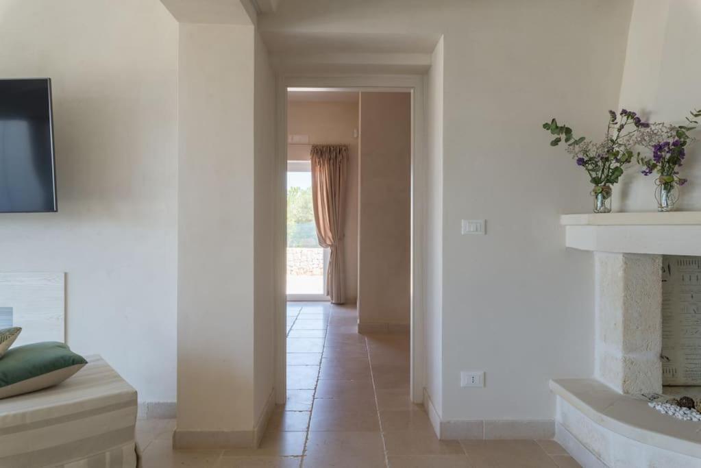 Tenuta Traghetto Остуни Экстерьер фото