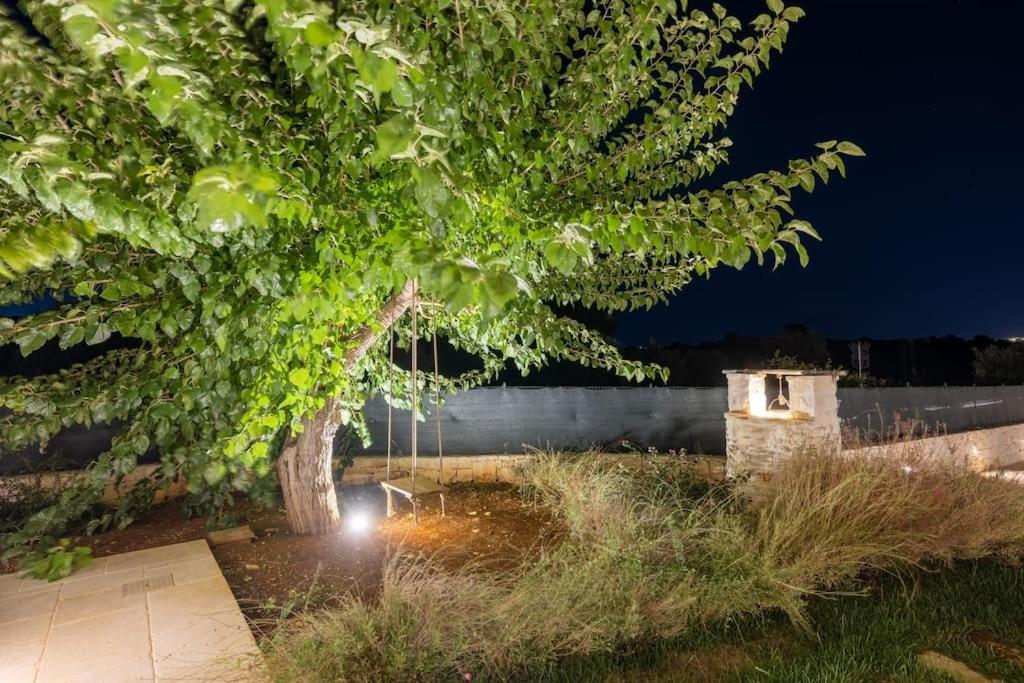Tenuta Traghetto Остуни Экстерьер фото